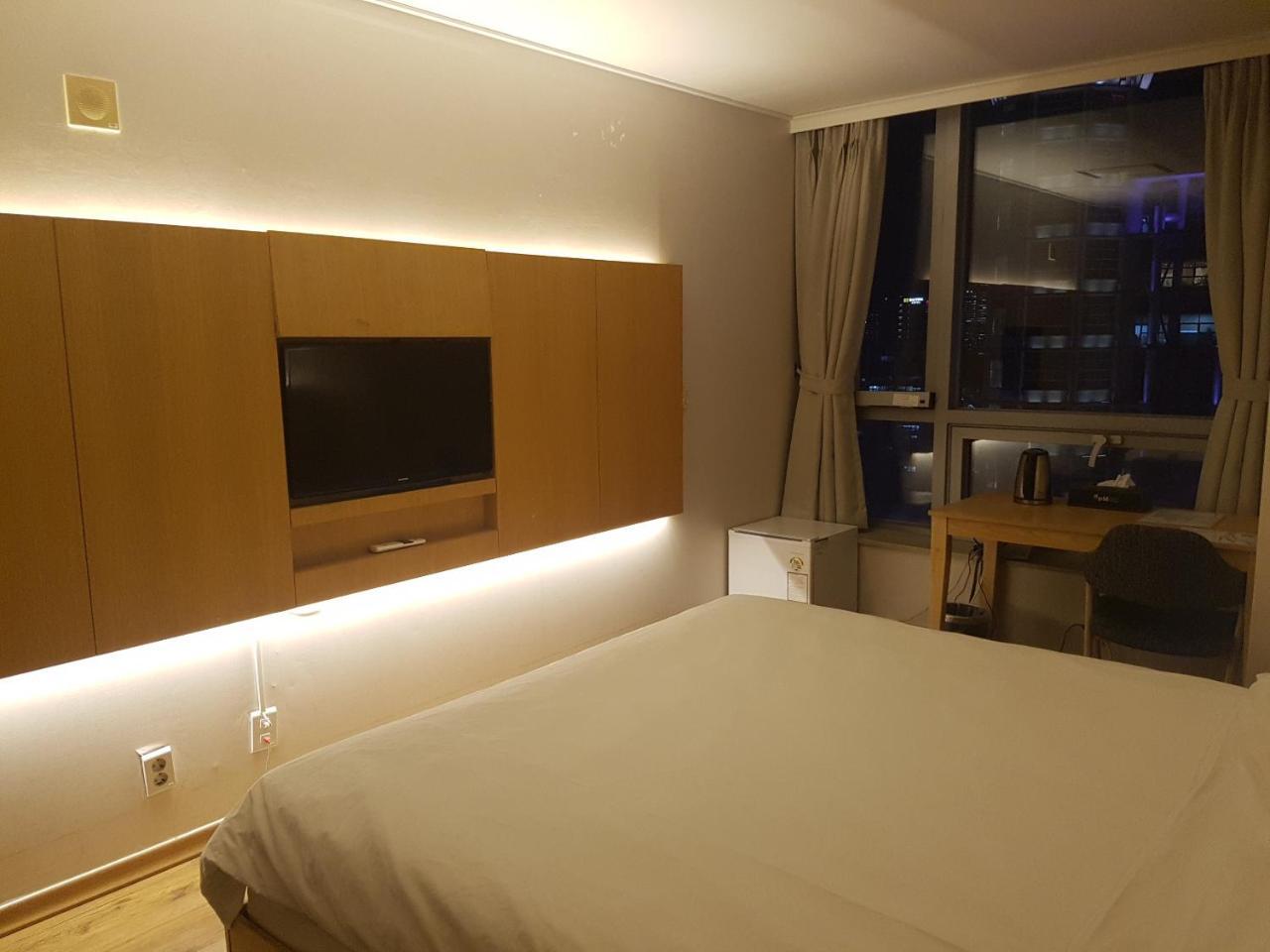 Apm Residence Hotel Seoul Bagian luar foto