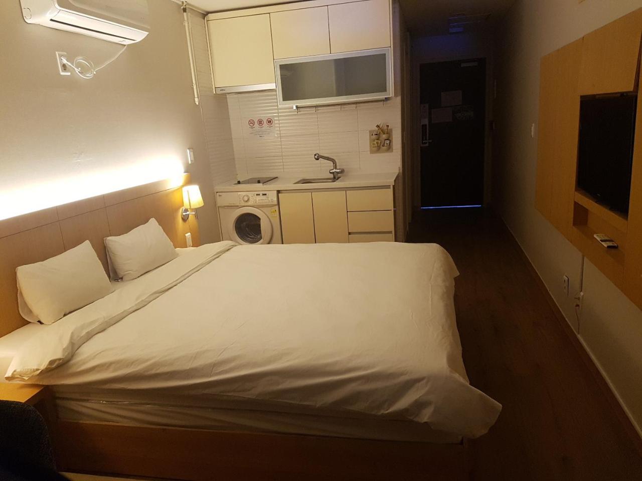 Apm Residence Hotel Seoul Bagian luar foto