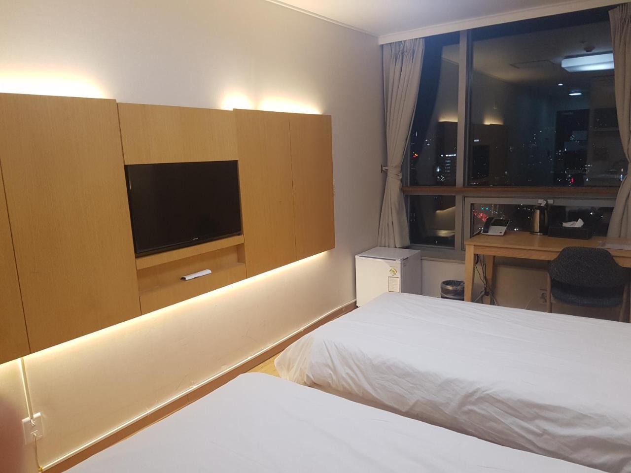Apm Residence Hotel Seoul Bagian luar foto