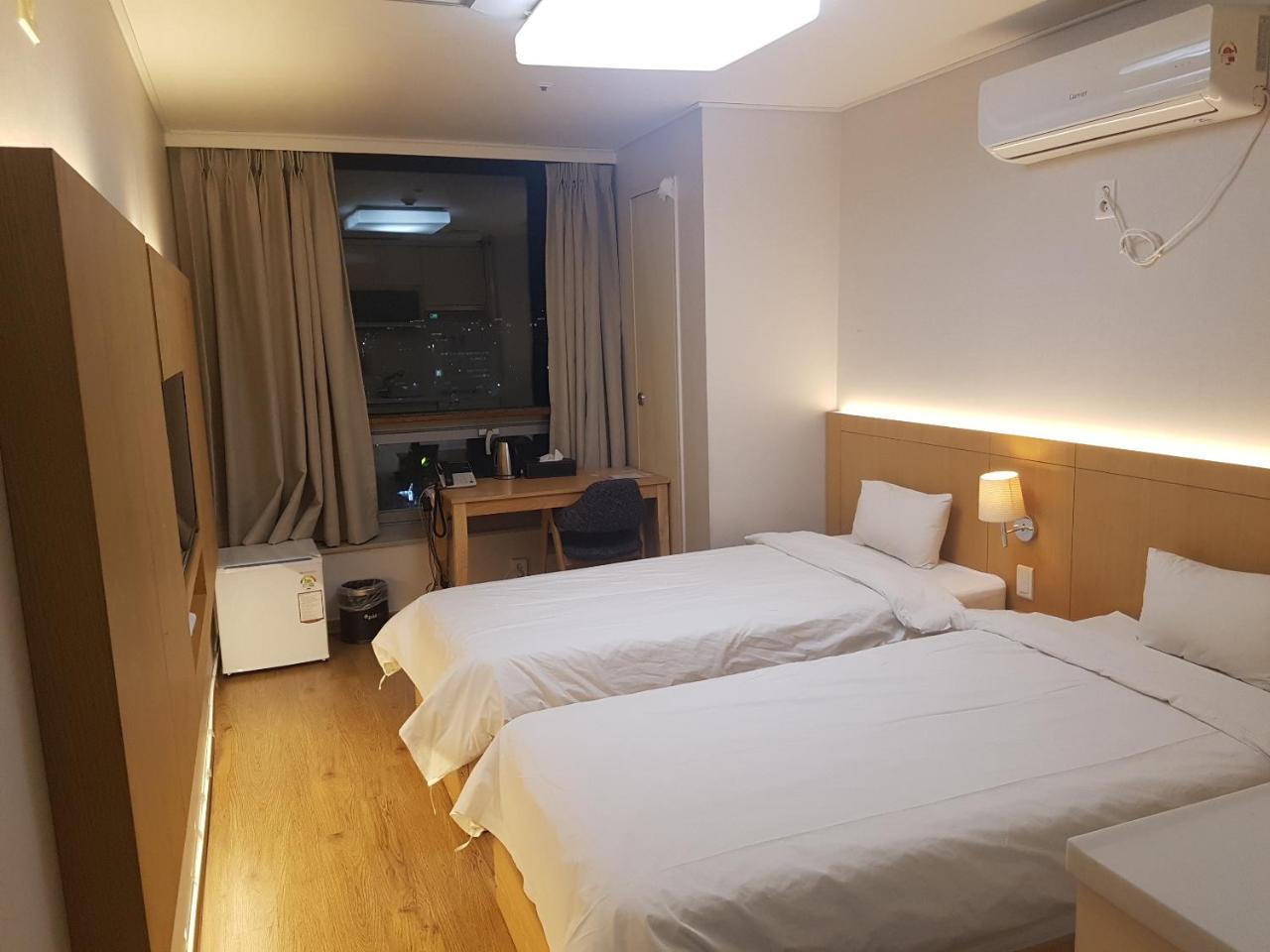 Apm Residence Hotel Seoul Bagian luar foto
